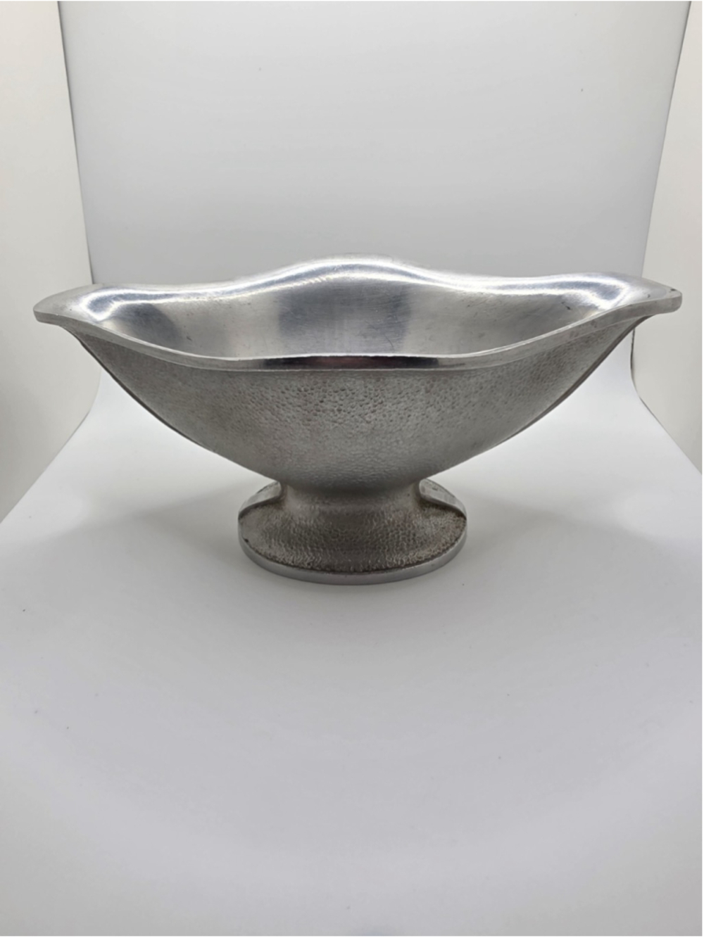 VTG Hammered Cast Aluminum Gravy Boat Pedestal Sauce Server Mid Century Modern - Picture 3 of 7